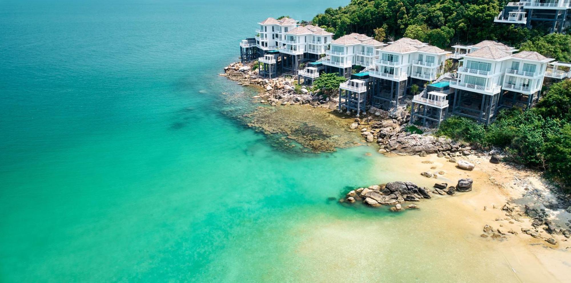 Four-Bedroom On the Rock Pool Villa,1318668634:JPEG